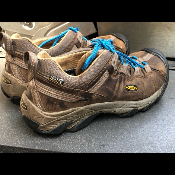 Keen men’s Brown Leather Hiking Boot Size 41/8.5